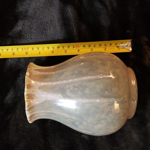 Handmade rustic pottery vase - Picture 5 of 6